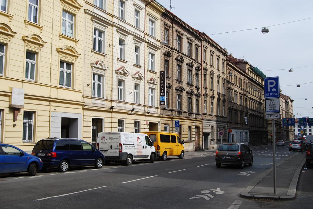 Duskova Apartments Praha Eksteriør bilde